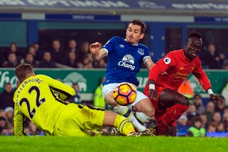 Premier League, Everton-Liverpool 0-1: decide Mané al 94'