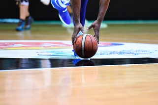 Ischia: schiaffo al giocatore 14enne, allenatore di basket squalificato