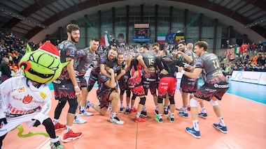 Sir Safety Perugia all'11. vittoria consecutiva. 3-0 al Roeselare