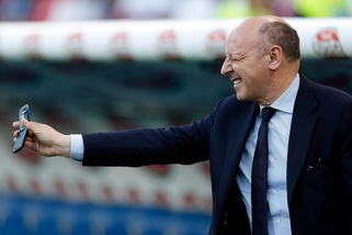 Marotta: «Vogliamo un centrocampista ma non è facile trovarlo»