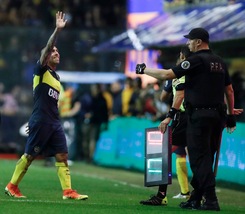 Shanghai Shenhua, Poyet: «Per Tevez manca solo l'annuncio»