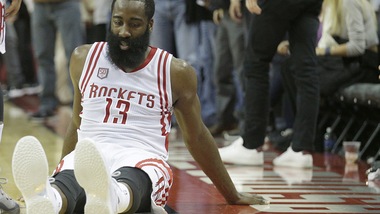 Harden stende Dallas: Westbrook, altra tripla doppia