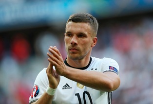 «Podolski in Cina, il Guangzhou offre 20 milioni al Galatasaray e 9 al giocatore»