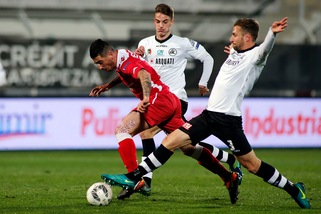 Serie B Spezia-Vicenza 0-0: rosso per Pulzetti