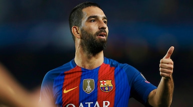 Arda Turan conferma l'interesse della Cina: «Ma voglio restare al Barcellona»