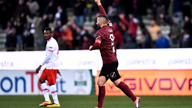 Serie B, Salernitana-Perugia 2-1: Donnarumma più Coda, Dezi non basta