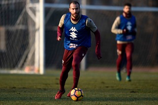 Torino, contusione alla caviglia per De Silvestri