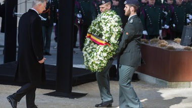 Bruxelles, la nazionale ricorda le vittime degli attentati