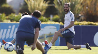 Higuain sorride dall'Argentina: Cile e Bolivia nel mirino
