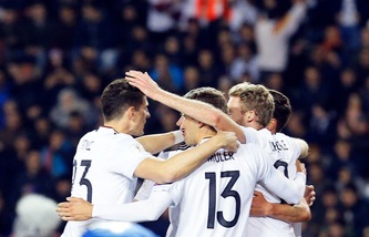 La Germania di Khedira travolge l'Azerbaijan per 4-1