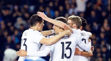 La Germania di Khedira travolge l'Azerbaijan per 4-1