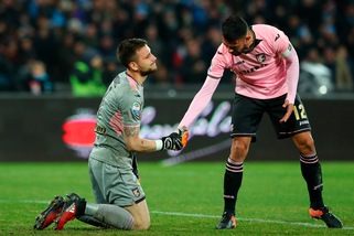 Serie A Palermo, Gonzalez ok. Fuori Silva e Rajkovic