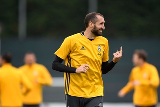 Juve, per Chiellini ancora un allenamento a parte
