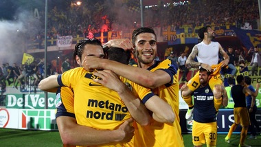 Calciomercato Hellas Verona, Cecchin e Casale scendono in Serie B