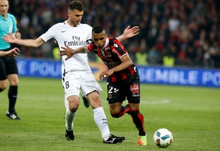 Dalbert è a Milano: visite e firma con l'Inter. Murillo vicino al Valencia