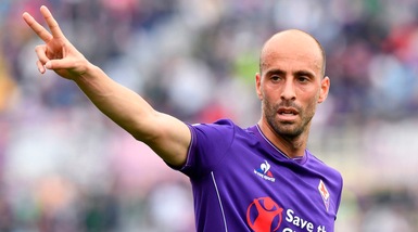 Borja Valero alla Fiorentina: c'è l'accordo per il ritorno