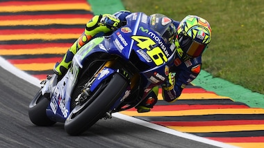 MotoGp, Rossi: «Dobbiamo migliorare nei collaudi»