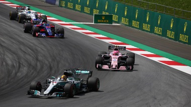 F1, Silverstone: Hamilton favorito, Vettel a 3,50