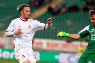 Calciomercato Bari, torna Floro Flores. Ufficiale anche Nenè