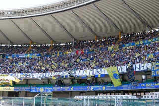 Serie A Verona, cori su Hitler: il caso arriva in Comune