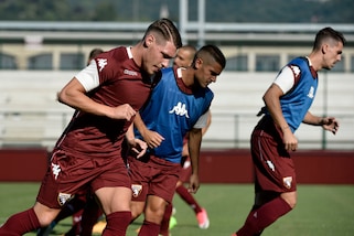 Nella testa di Belotti c'è solo il Torino, che concentrazione durante l'allenamento!