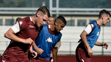 Nella testa di Belotti c'è solo il Torino, che concentrazione durante l'allenamento!