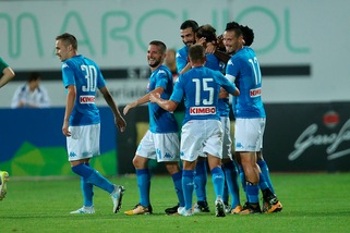 Napoli-show col Trento e De Laurentiis ci crede: «Scudetto? È l'anno buono»