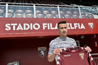 Berenguer, primo contatto con la storia del Torino: eccolo al Filadelfia