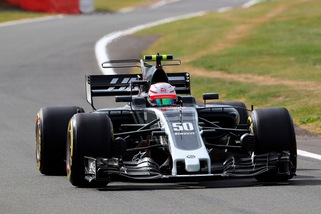 F1, a Silverstone Giovinazzi testa le gomme 2018