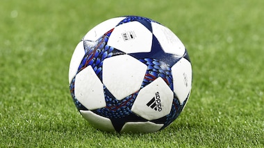 Lega Pro il Livorno batte la Lucchese 3-0 e aggancia il Siena in vetta