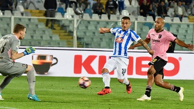 Serie B, Pescara-Palermo 2-2: Zeman e Tedino danno spettacolo