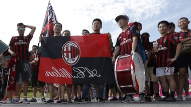 Il Milan rientra dalla Cina, ora testa all'Europa League