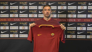 Calciomercato Roma, Kolarov: «La Lazio è il passato. Darò il massimo»