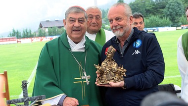 Il Cardinal Sepe e la benedizione al Napoli