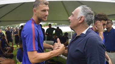 Serie A Roma, Dzeko: «Non è facile competere con la Juventus»