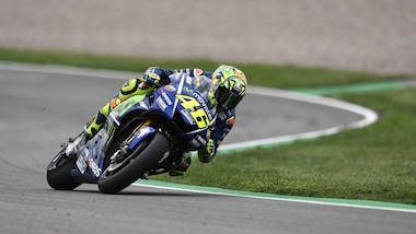 MotoGp, Rossi gira con i giovani talenti a Misano
