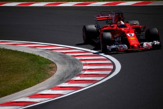F1 Ungheria: pole per Vettel, prima fila Ferrari