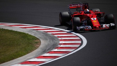 F1 Ungheria: pole per Vettel, prima fila Ferrari