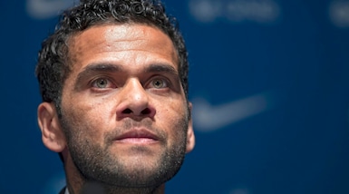 Dani Alves, tifosi spaccati: «Un errore l'addio», «No, la Juventus vincerà ancora»