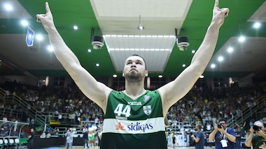 Basket Serie A, Avellino conferma Fesenko