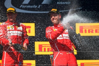 F1, Gentiloni e Malagò celebrano la Ferrari su Twitter
