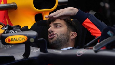 F1 Red Bull, Ricciardo: «Verstappen? Aspetto le sue scuse»