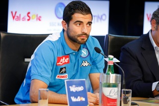 Serie A Napoli, Albiol: «Bonucci? La Juventus ha rinforzato il Milan»