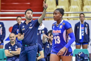 Ballo delle debuttanti azzurre alla Final6. Coach Mazzanti «Giochiamo con fiducia»
