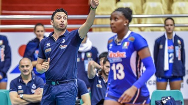 Ballo delle debuttanti azzurre alla Final6. Coach Mazzanti «Giochiamo con fiducia»