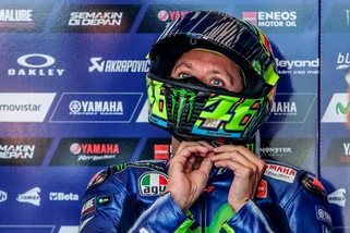 MotoGp, Rossi: «Bene la prima fila, ma dobbiamo migliorare»