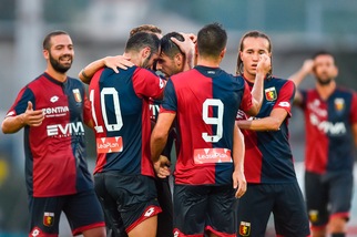 Serie A, Genoa-Heerenveen 4-0: Simeone, gol e assist