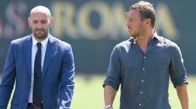 Roma, Totti toglie gli scarpini: primo giorno da dirigente