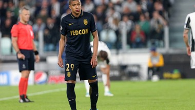 Calciomercato, in quota Mbappé a un passo dal Psg