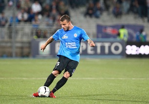 Calciomercato Novara, capitan Casarini fino al 2020